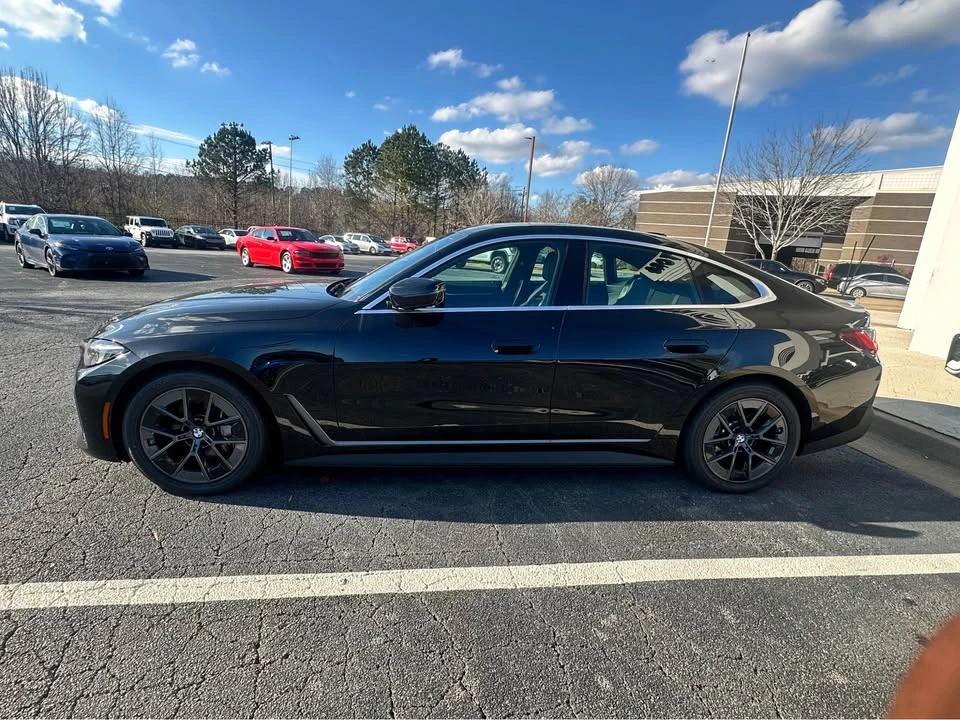 2025 BMW G26 i4 - Image 3 of 8