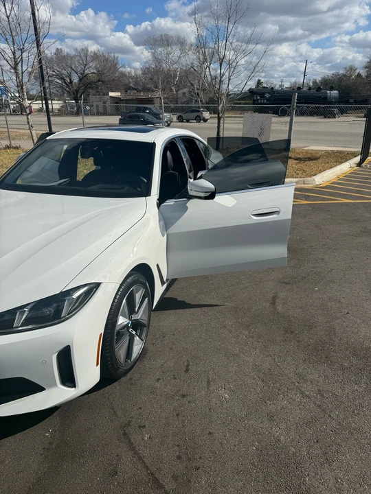2025 BMW G26 i4 - Image 10 of 21