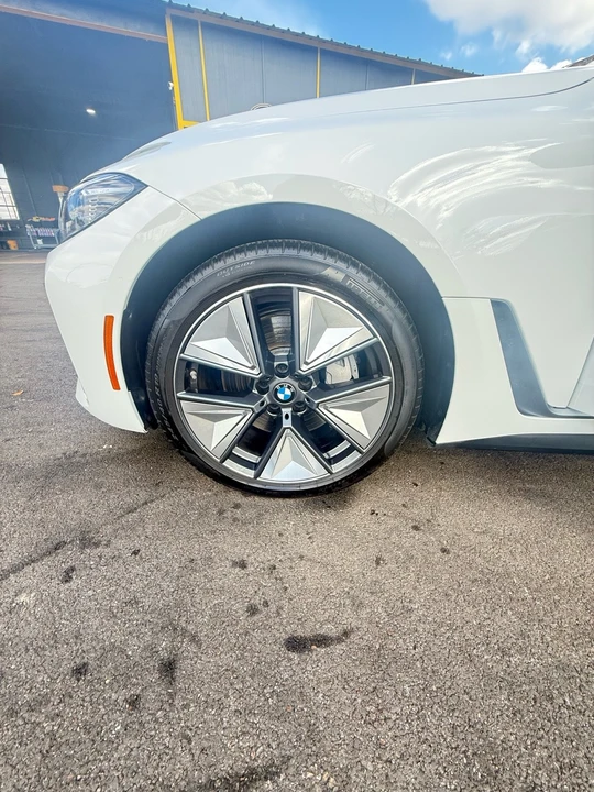 2025 BMW G26 i4 - Image 14 of 21