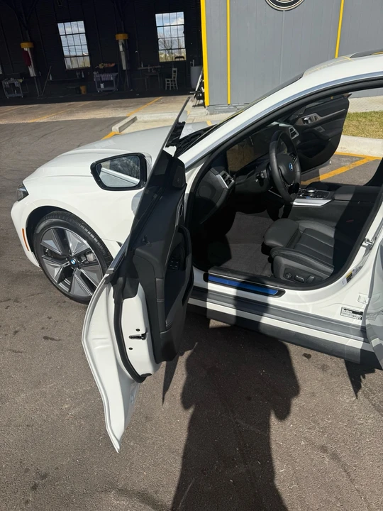 2025 BMW G26 i4 - Image 13 of 21