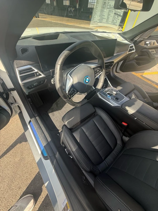 2025 BMW G26 i4 - Image 19 of 21