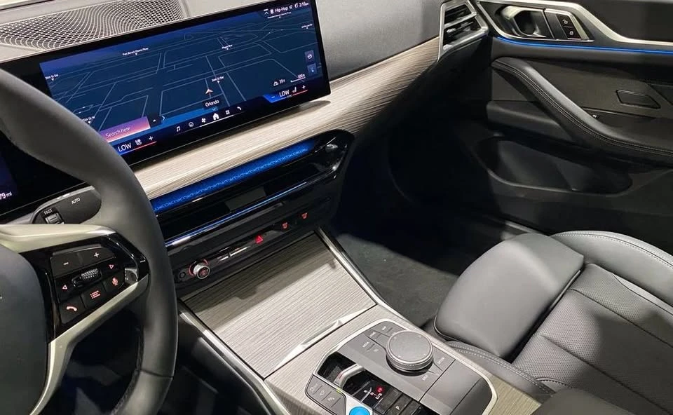 2025 BMW G26 i4 - Image 8 of 20