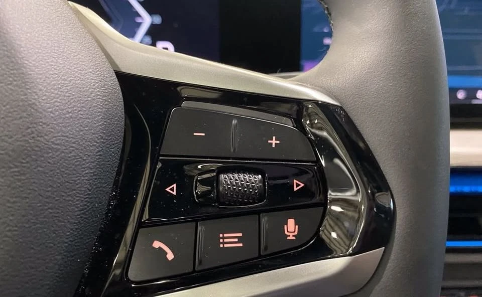 2025 BMW G26 i4 - Image 11 of 20