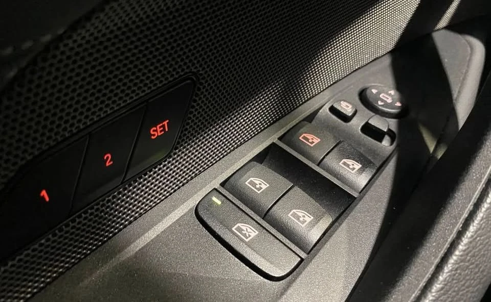 2025 BMW G26 i4 - Image 9 of 20
