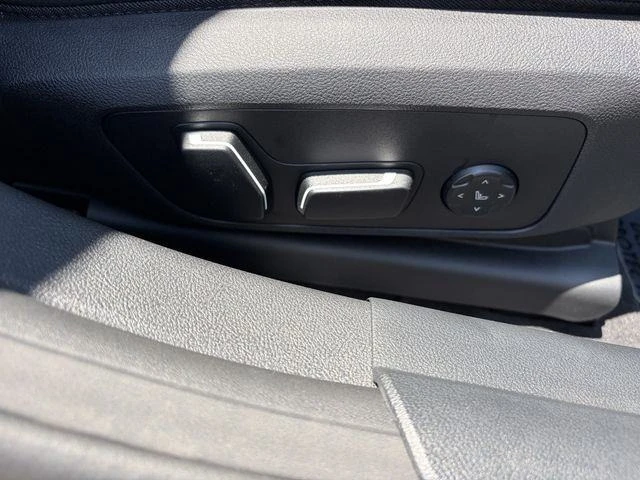 2025 BMW G26 i4 - Image 13 of 20
