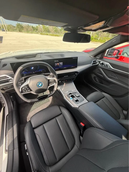 2025 BMW G26 i4 - Image 7 of 8