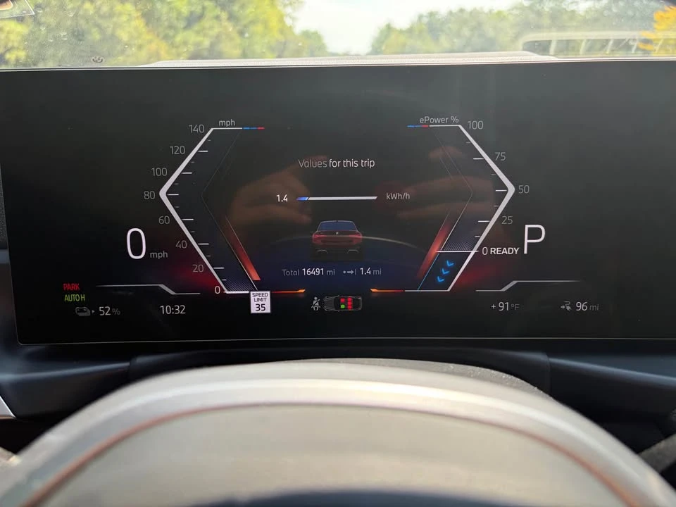 2025 BMW G26 i4 - Image 13 of 17
