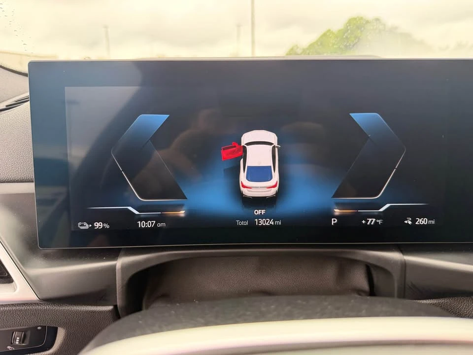 2025 BMW G26 i4 - Image 11 of 11