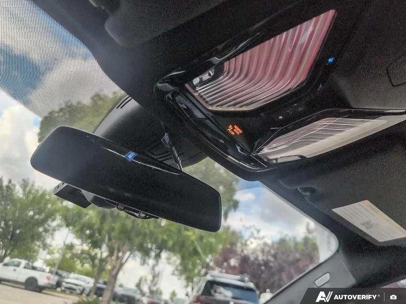 2025 BMW G26 i4 - Image 16 of 20