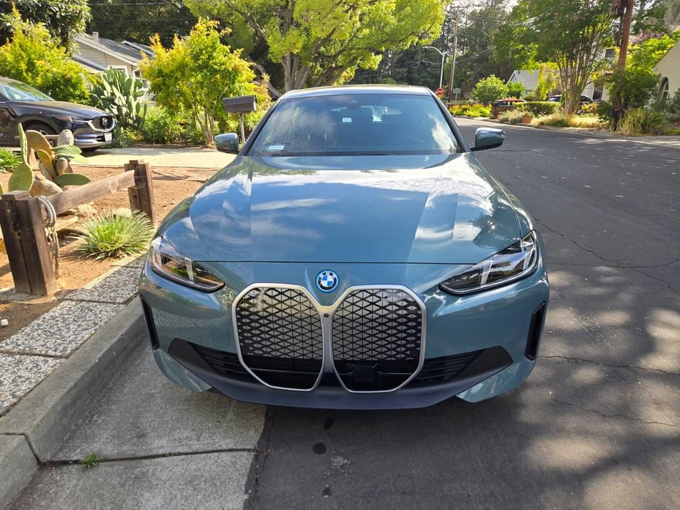 2025 BMW G26 i4 - Image 9 of 9