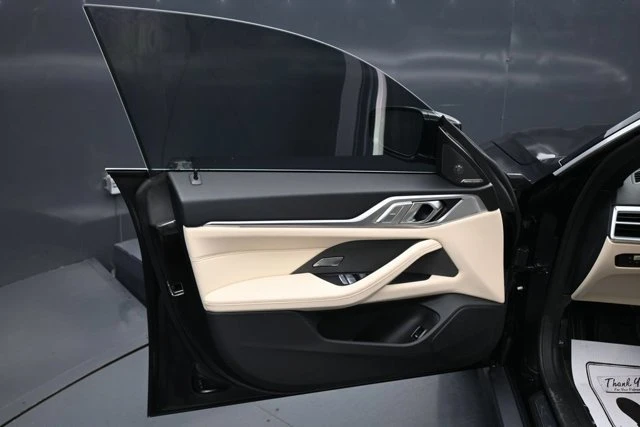 2025 BMW G26 i4 - Image 9 of 20