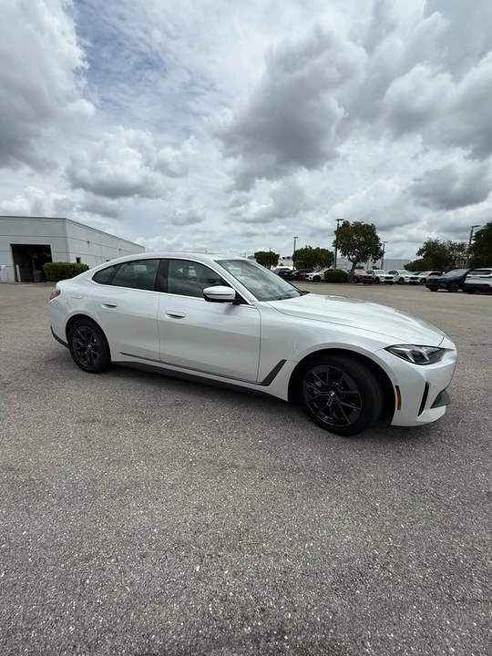 2025 BMW G26 i4 - Image 4 of 12