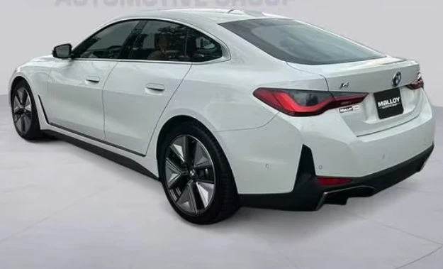 2025 BMW G26 i4 - Image 4 of 11