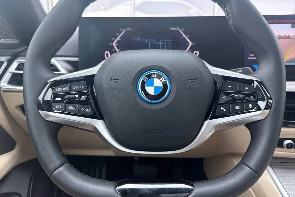 2025 BMW G26 i4 - Image 5 of 13