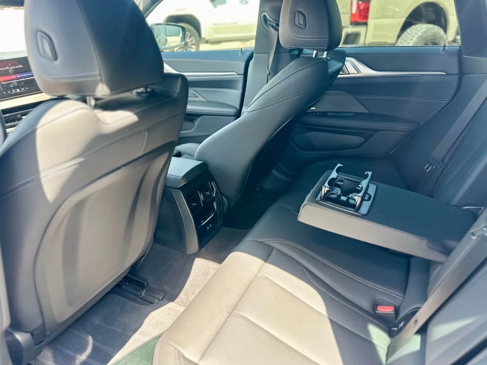 2025 BMW G26 i4 - Image 8 of 16