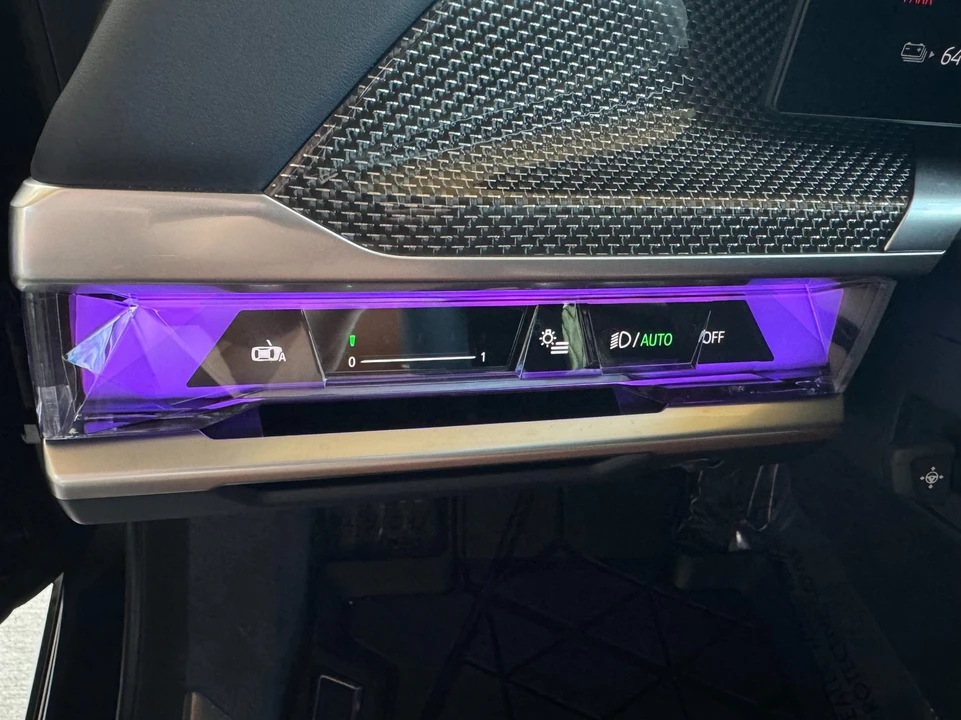 2025 BMW G70 7 Series - Image 15 of 21