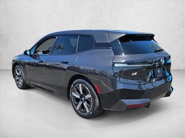 2025 BMW I20 iX - Image 8 of 20