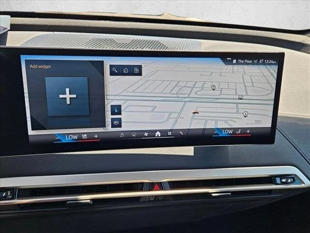 2025 BMW I20 iX - Image 12 of 20