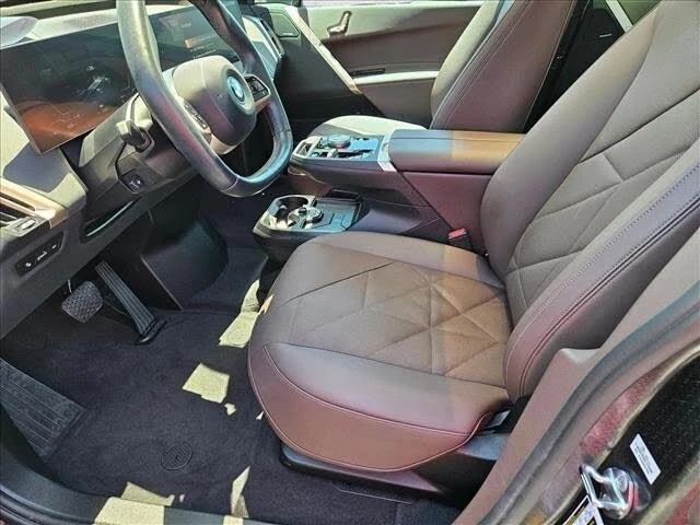 2025 BMW I20 iX - Image 16 of 20