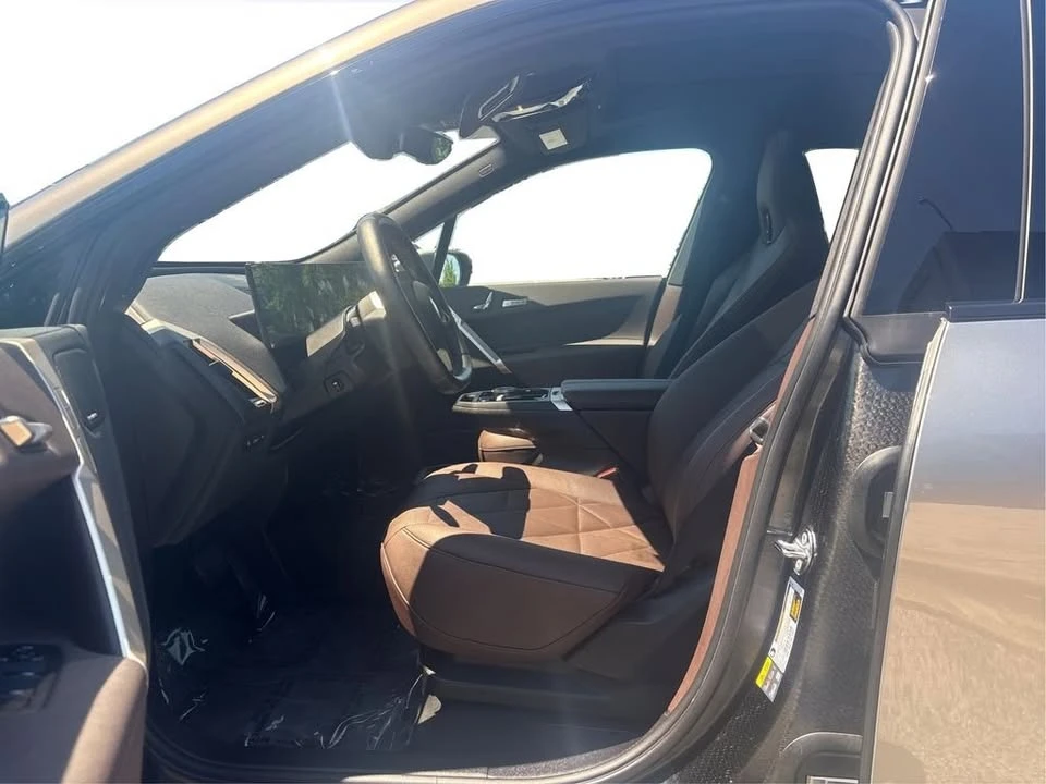 2025 BMW I20 iX - Image 9 of 20
