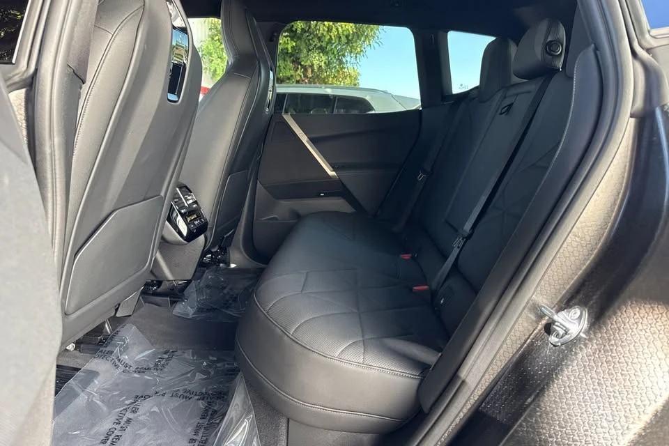 2025 BMW I20 iX - Image 12 of 20