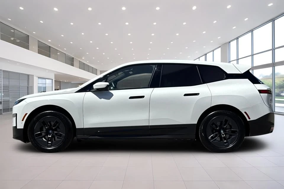 2025 BMW I20 iX - Image 7 of 20