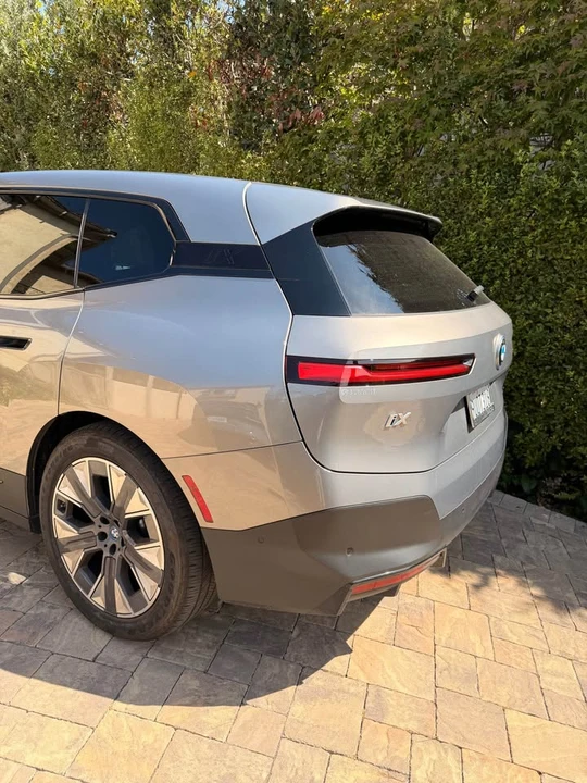2025 BMW I20 iX - Image 4 of 5