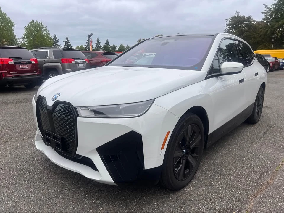 2025 BMW I20 iX - Image 3 of 20