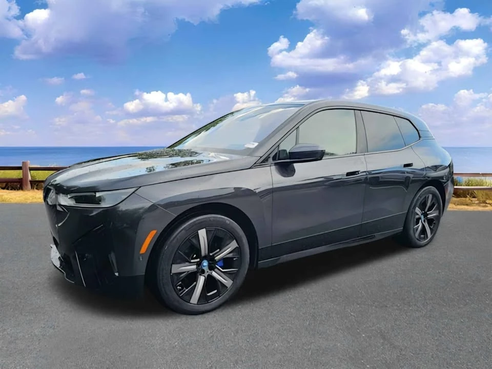 2025 BMW I20 iX - Image 9 of 20
