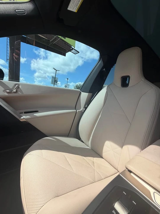 2025 BMW I20 iX - Image 19 of 19