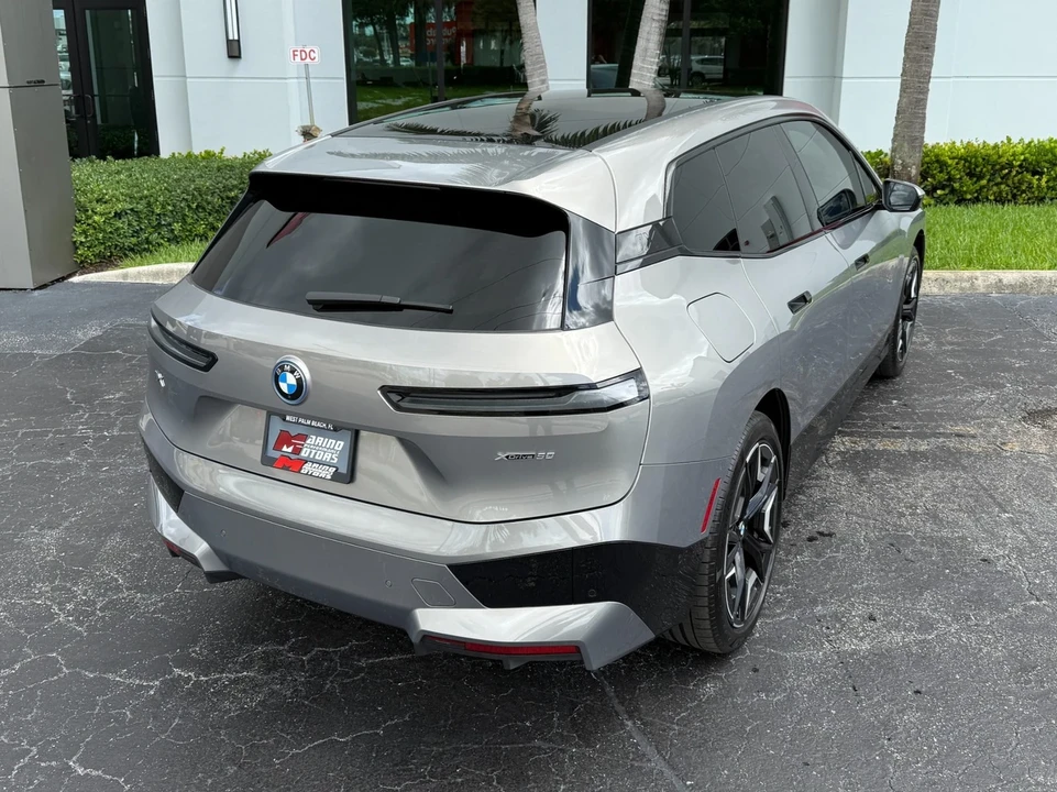 2025 BMW I20 iX - Image 17 of 21