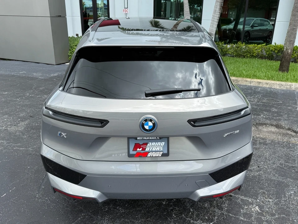 2025 BMW I20 iX - Image 16 of 21