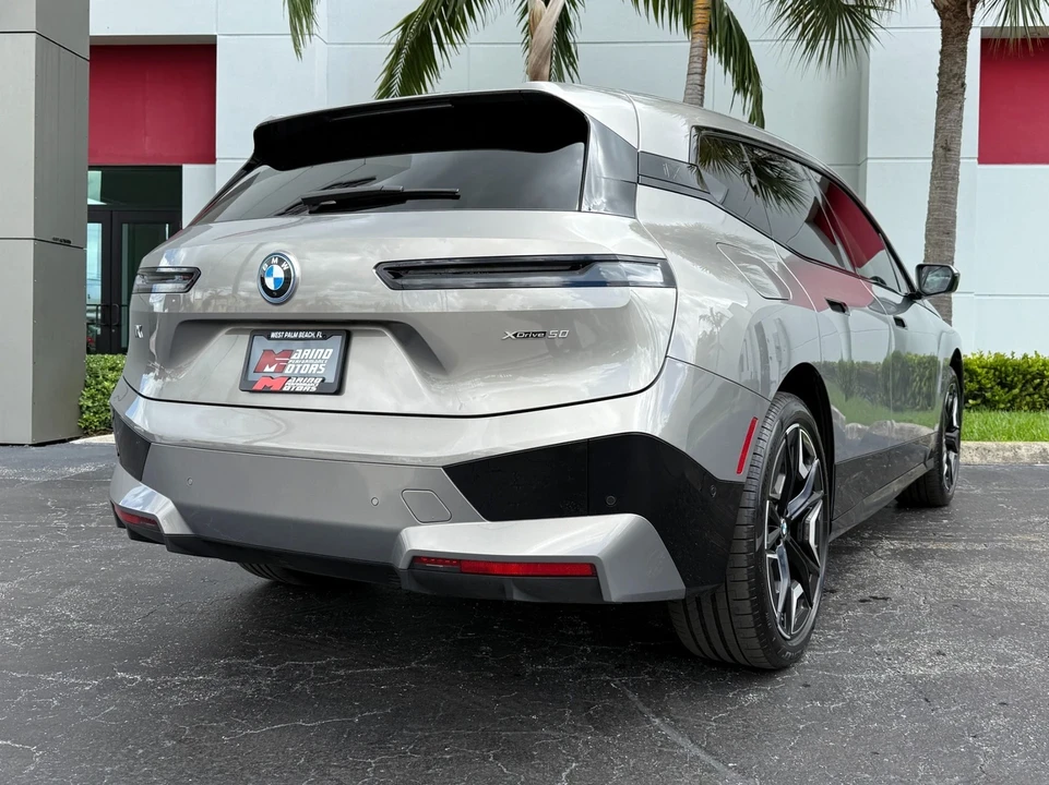 2025 BMW I20 iX - Image 11 of 21