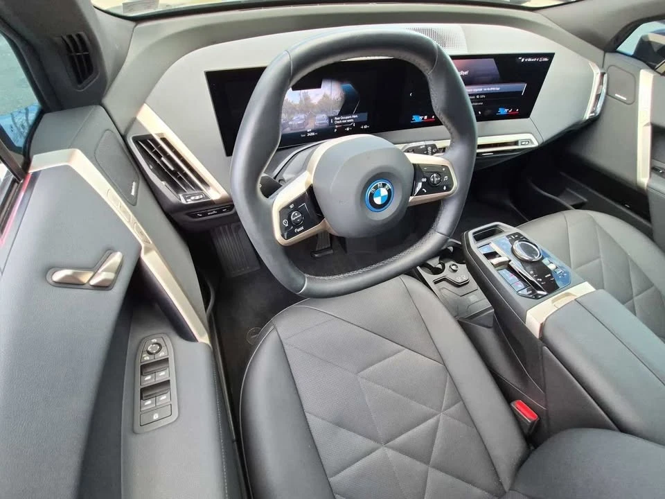 2025 BMW I20 iX - Image 10 of 20