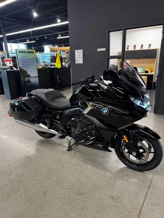 2025 BMW K1600 - Image 8 of 9