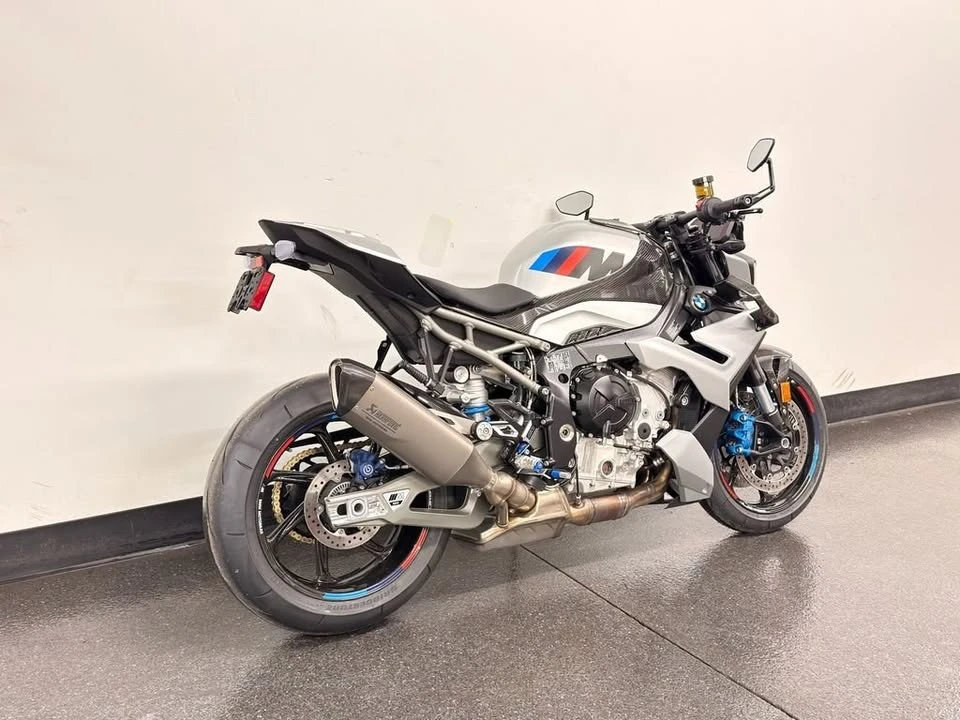 2025 BMW M1000 - Image 3 of 11
