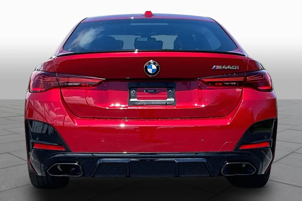 2025 BMW 4 Series - Image 15 of 19