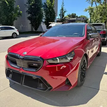 2025 BMW M5