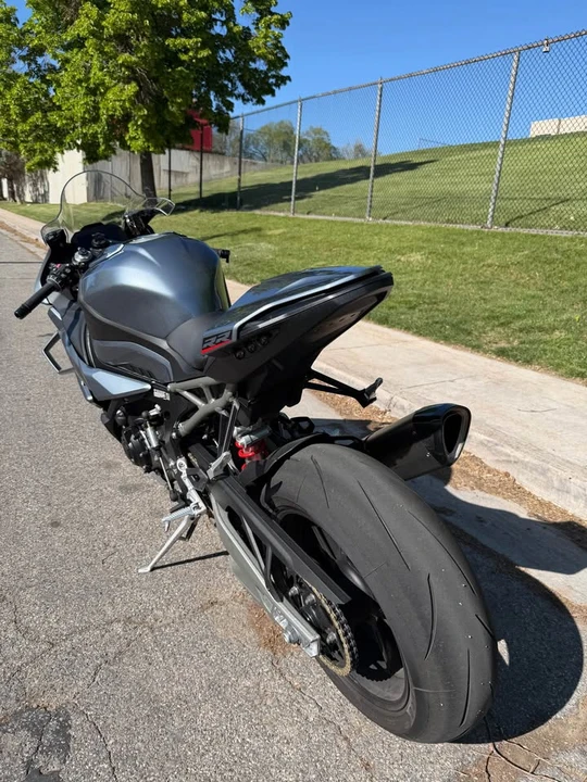 2025 BMW S1000 - Image 2 of 13