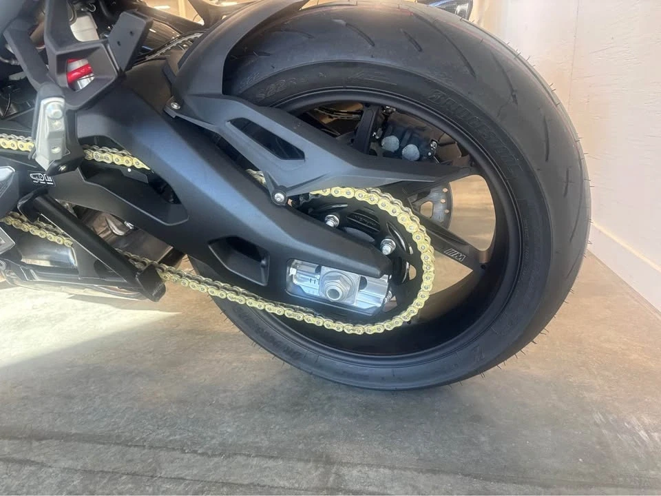 2025 BMW S1000 - Image 8 of 8
