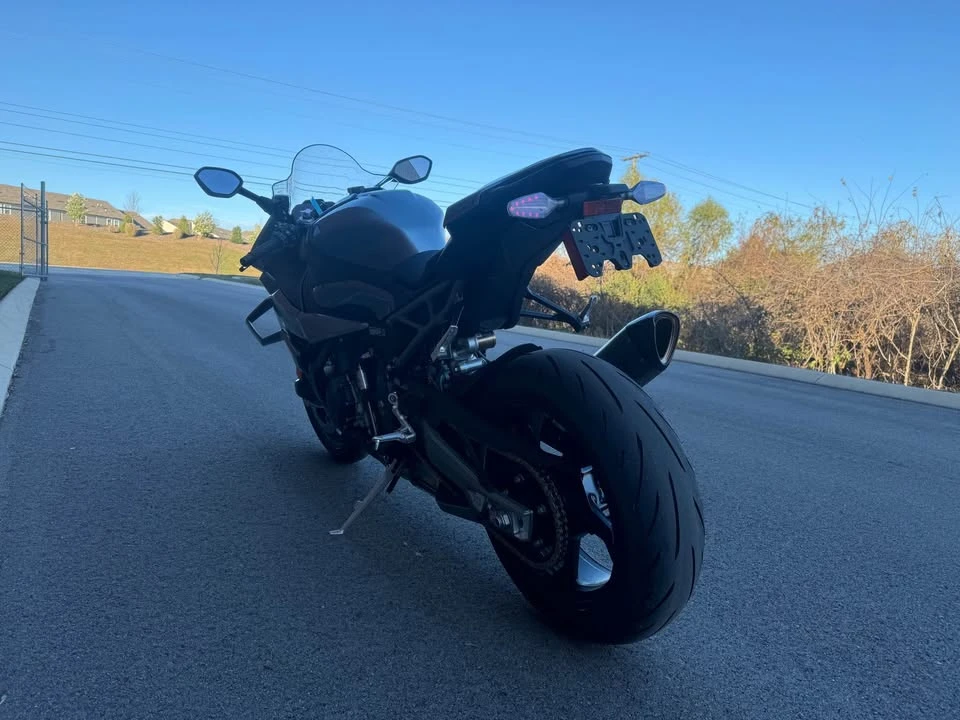 2025 BMW S1000 - Image 4 of 5