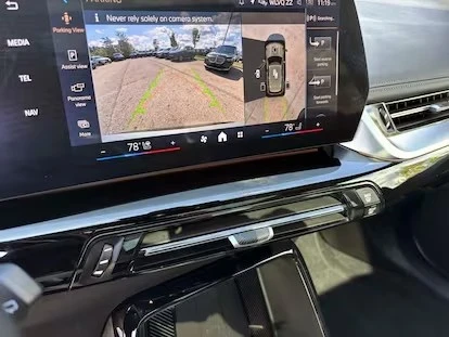 2025 BMW U11/U12 X1 - Image 10 of 15