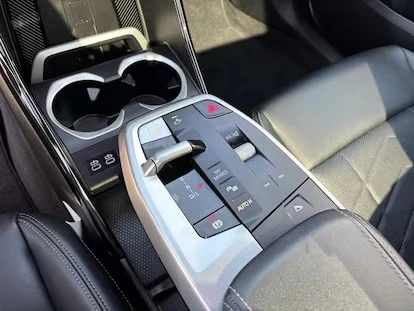 2025 BMW U11/U12 X1 - Image 11 of 15