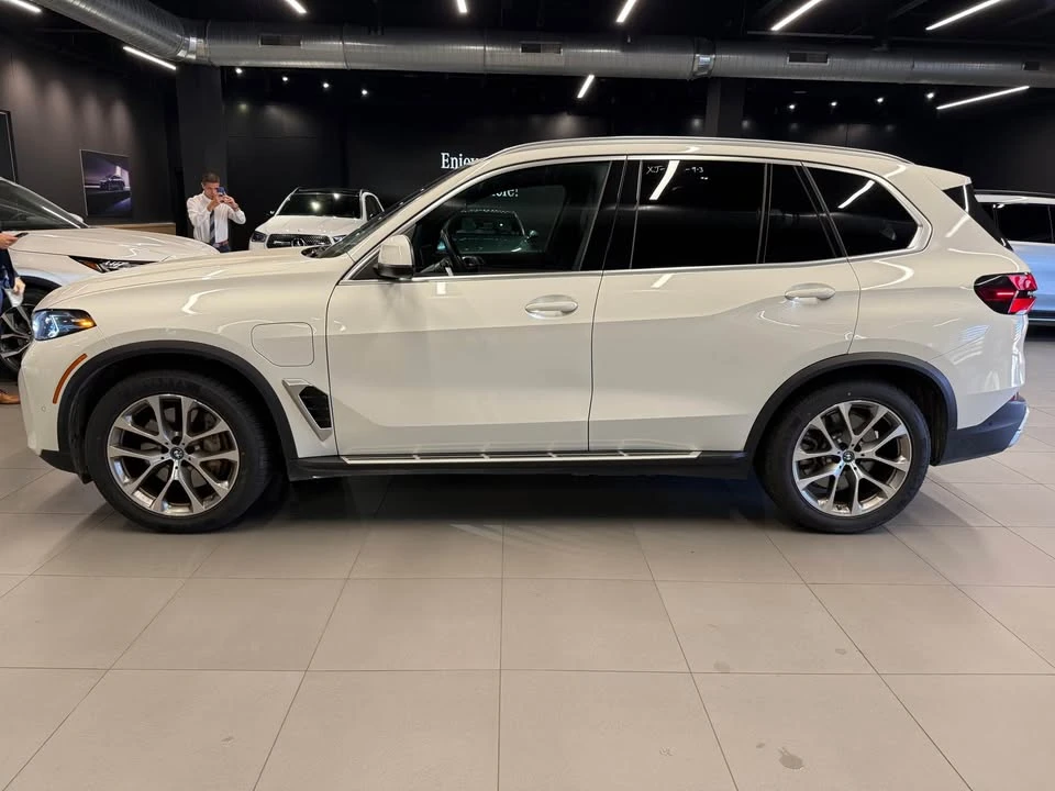 2025 BMW G05 X5 - Image 2 of 14