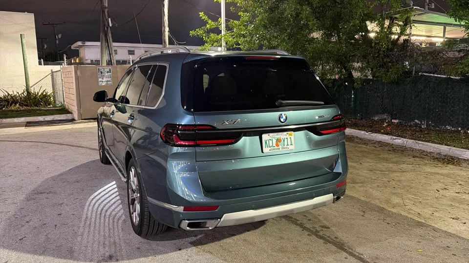 2025 BMW G07 X7 - Image 3 of 8