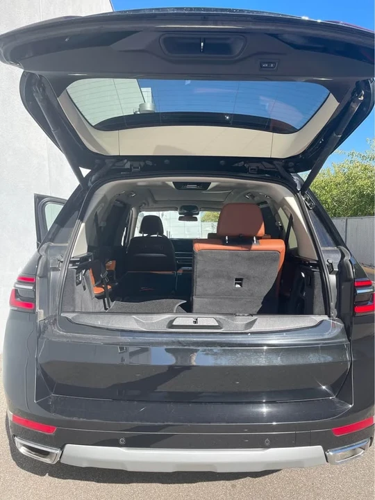 2025 BMW G07 X7 - Image 4 of 11