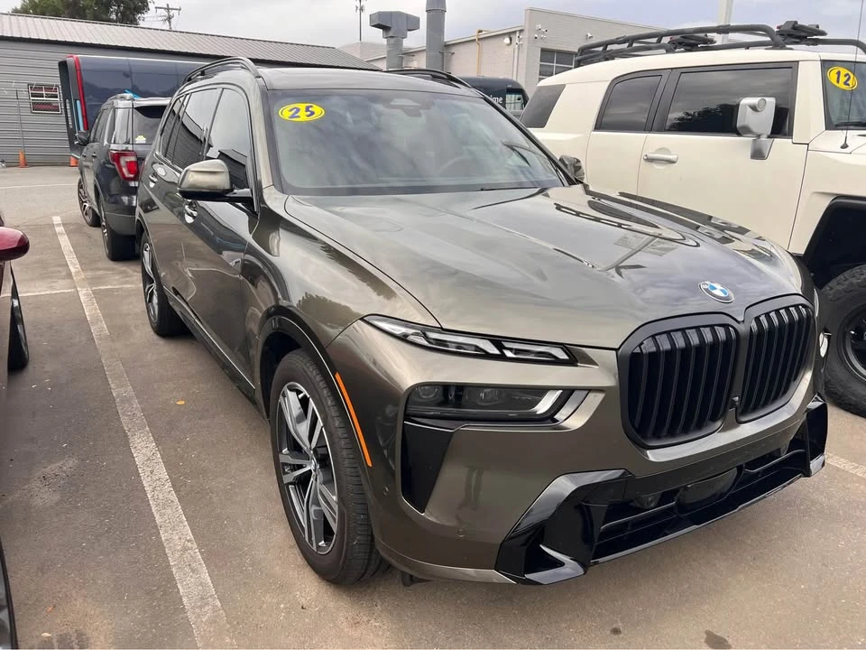 2025 BMW G07 X7 - Image 3 of 6