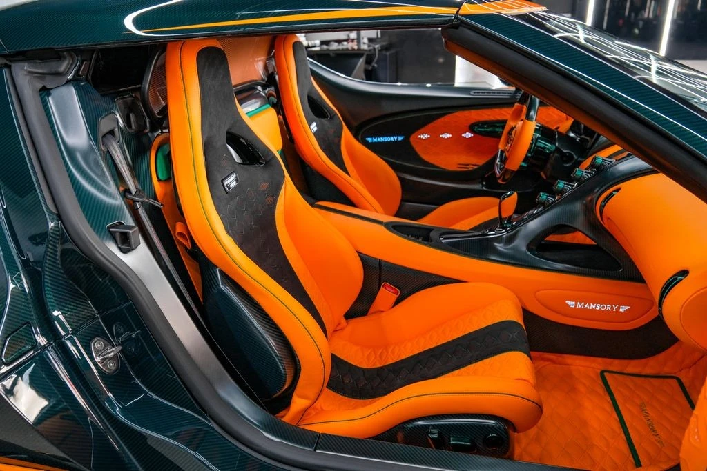2025 Bugatti Chiron - Image 21 of 31