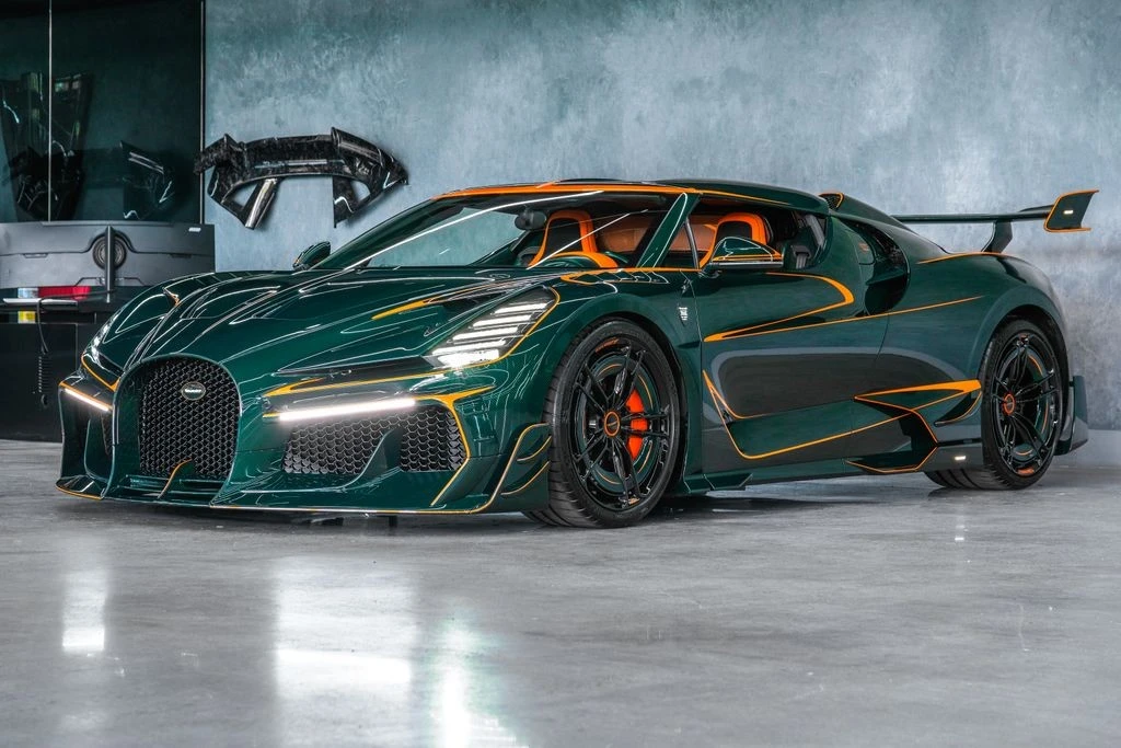 2025 Bugatti Chiron - Image 4 of 31