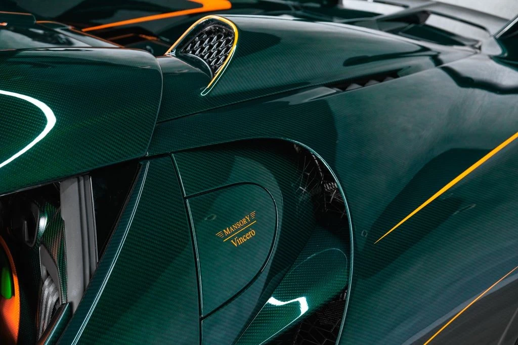 2025 Bugatti Chiron - Image 11 of 31